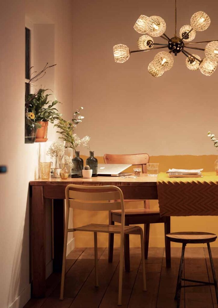 Contemporary desion made of superior pressed clear glass in chrome finish to brighten up vour home