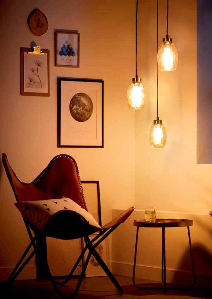 The word Grandeur describes things that are distinguished, extraordinary & impressive in scope. This range has classic design with hammered glass paired with the warm glow of light to bring richness in the room.