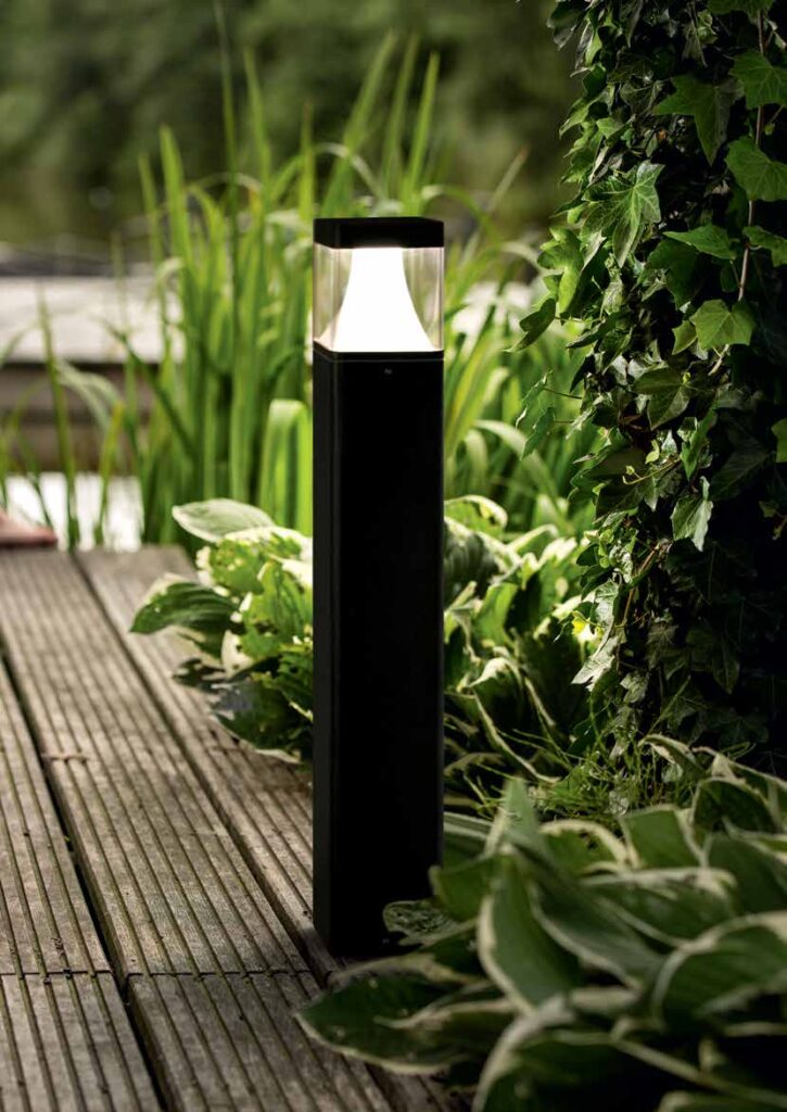 Enjoy a beautiful garden with an IP 65 range of outdoor lights. This outdoor range is especially designed for harsh outdoor environments.